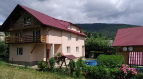 Апартаменти с двома спальнями і кухнею, Yaremche